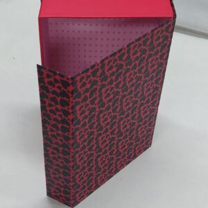 TN TEKLİ KUTU DİKDÖRTGEN MIKNATISLI DESENLİ